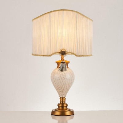 White Farmhouse Conch Shell Shaped Glass Bedside Table Lamps