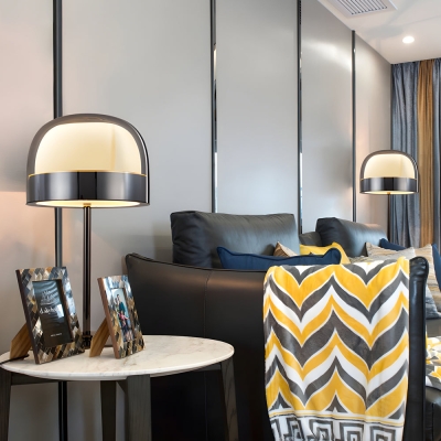 Lampe de table avec abat-jour en verre Equatore, petit éclairage de nuit à double couche