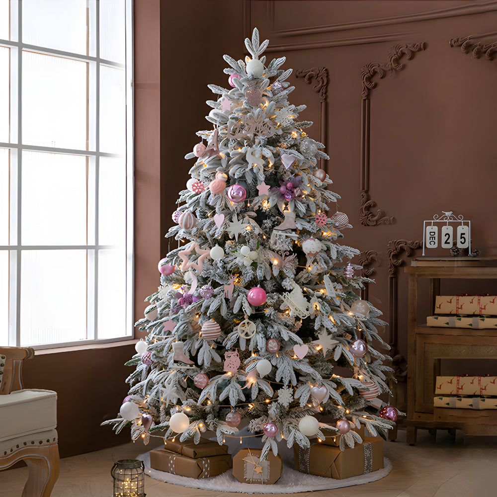Simulation artificielle de chute de neige, décoration de noël, arbre avec guirlandes lumineuses