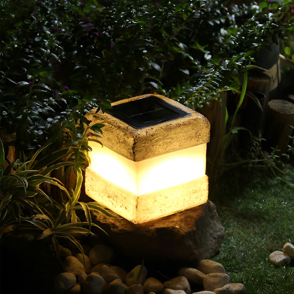 Lampe de jardin de lumières extérieures solaires modernes LED imperméables en pierre de résine carrée