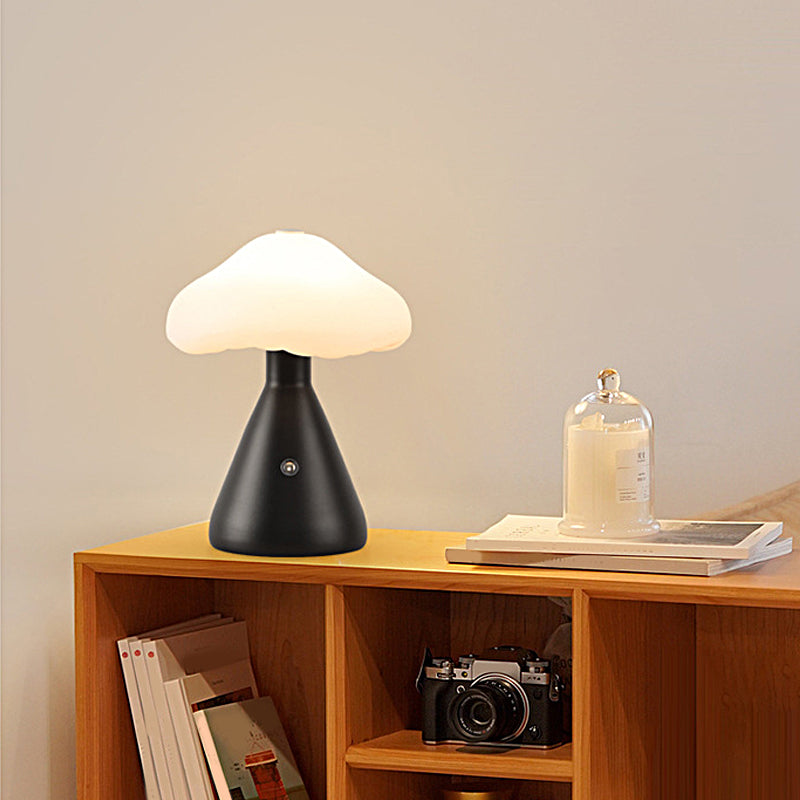Niedliche Pilz-Touch-Control-dimmbare LED-USB-moderne Nachttischlampen