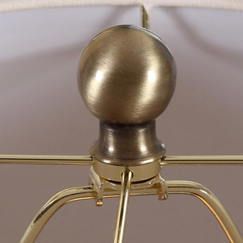 Petite lampe de table de chambre à coucher en céramique blanche de ferme