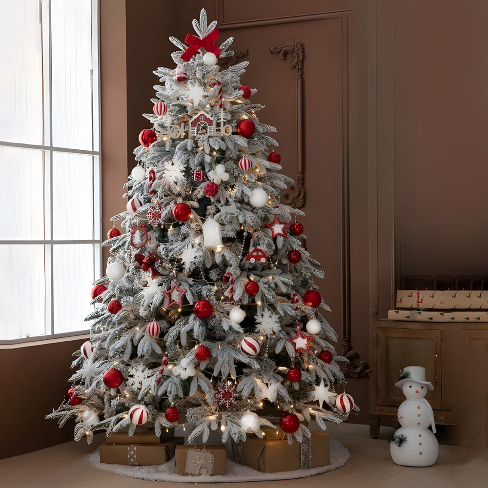 Simulation artificielle de chute de neige, décoration de noël, arbre avec guirlandes lumineuses