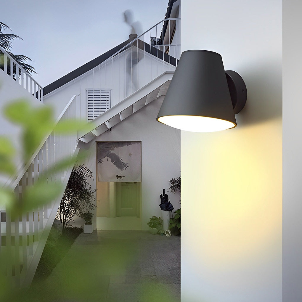 Forme de cône LED étanche noir moderne applique extérieure lumières extérieures