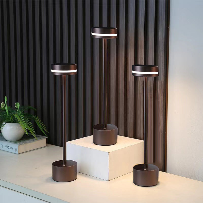 Lampe de table moderne rechargeable par USB à intensité variable en aluminium ronde à commande tactile