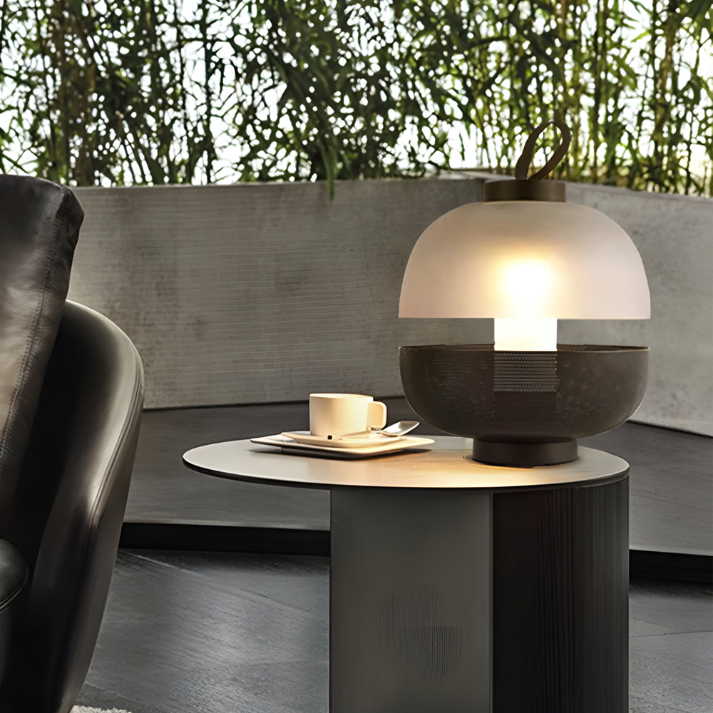 Semicircular Iron Mesh Glass Shade LED Creative Postmodern Table Lamp