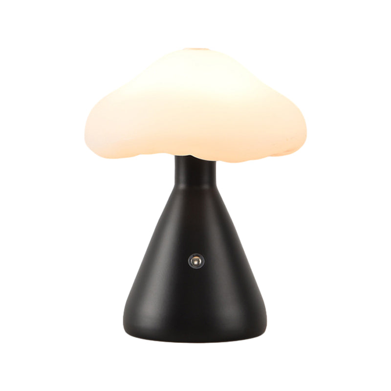 Niedliche Pilz-Touch-Control-dimmbare LED-USB-moderne Nachttischlampen