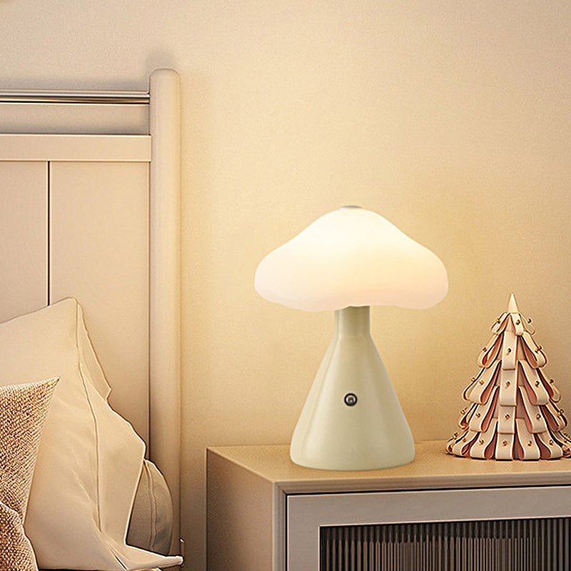 Niedliche Pilz-Touch-Control-dimmbare LED-USB-moderne Nachttischlampen