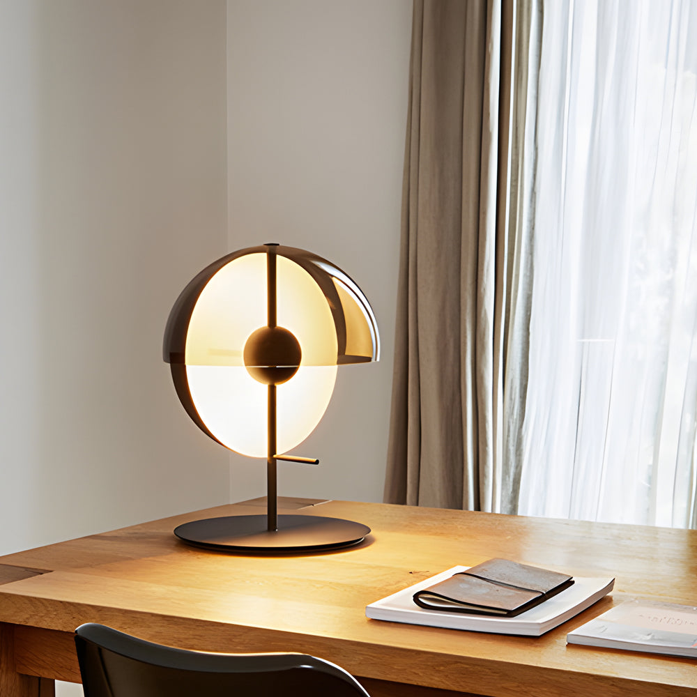 Lampe de table Theia avec demi-sphère verticale et abat-jour fumé horizontal