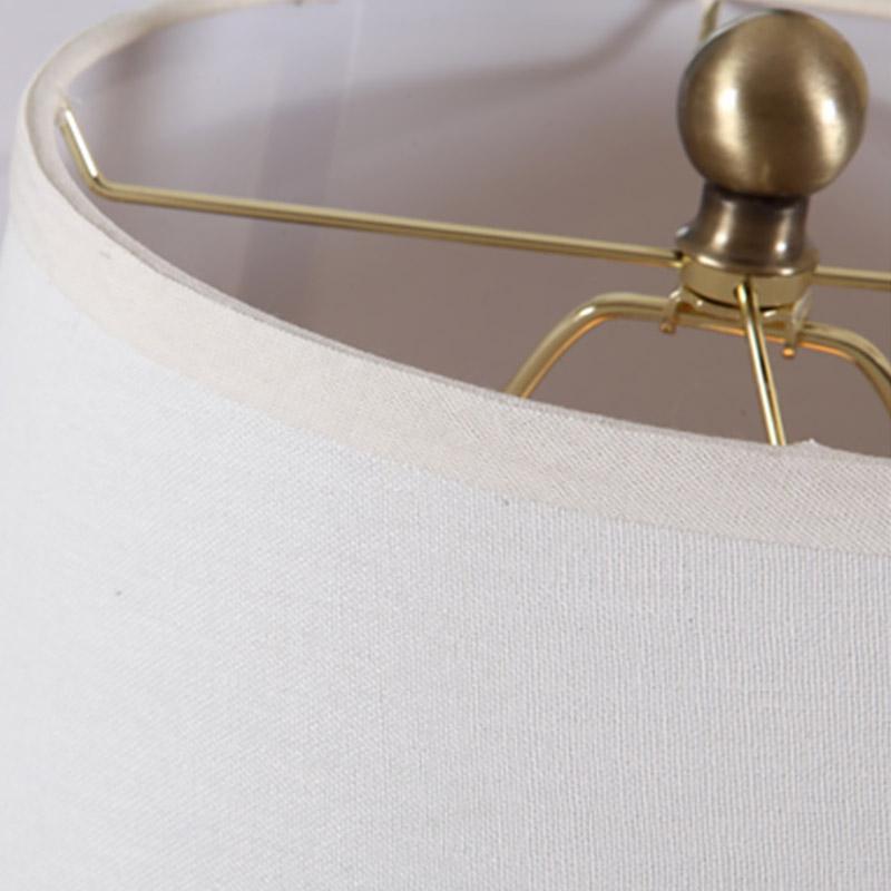 Petite lampe de table de chambre à coucher en céramique blanche de ferme